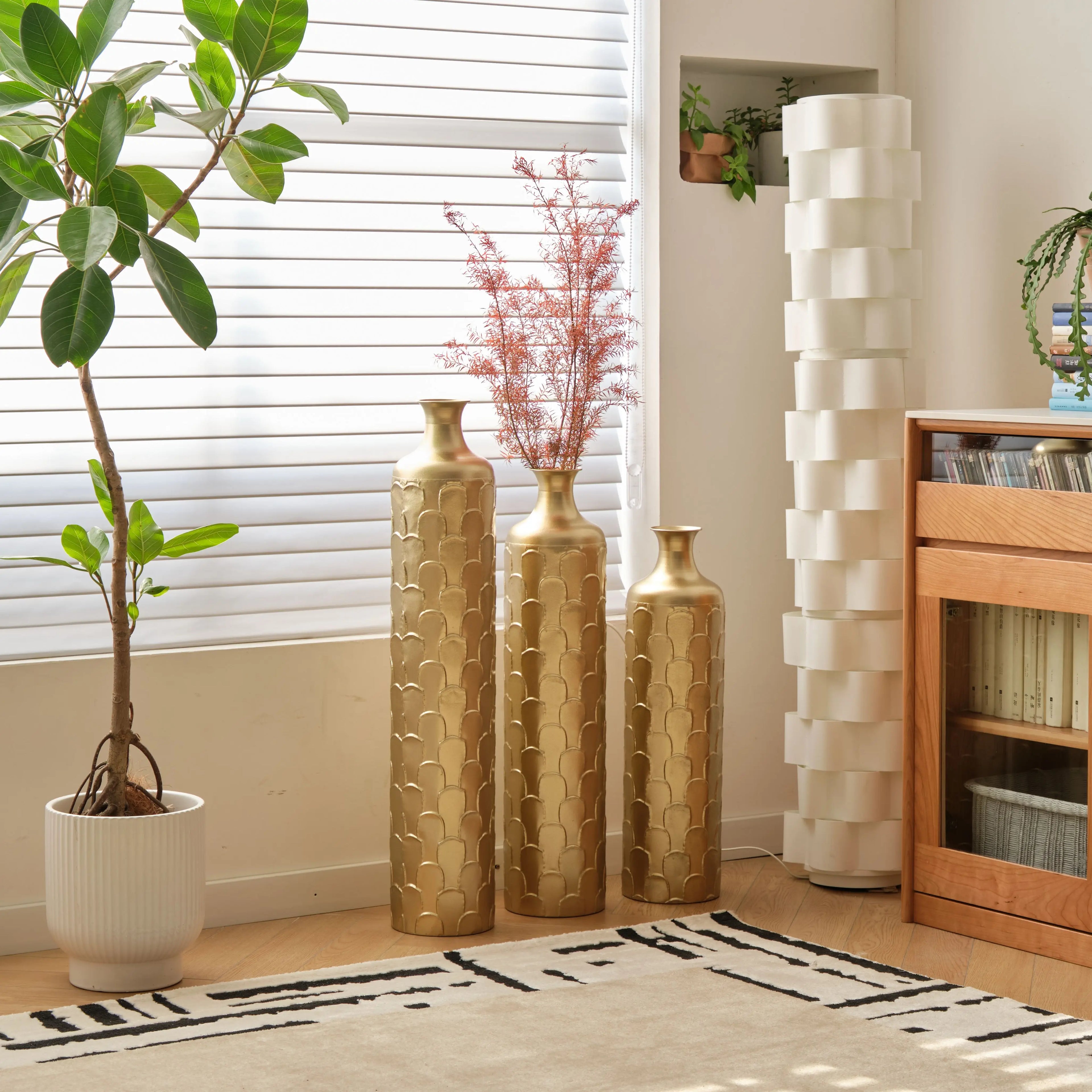 DB Home Decor Set of 3 Large Glazed White Metal Vases Luxury Tabletop Vase Elegant Floor Metal Decor